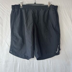Nike Men’s Large Dri-FIT Woven Training Shorts